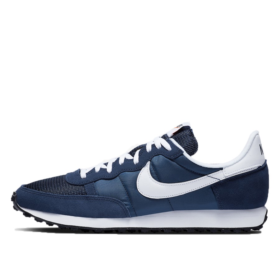 Izazivač I Ponoćna Tamnoplava Haljina