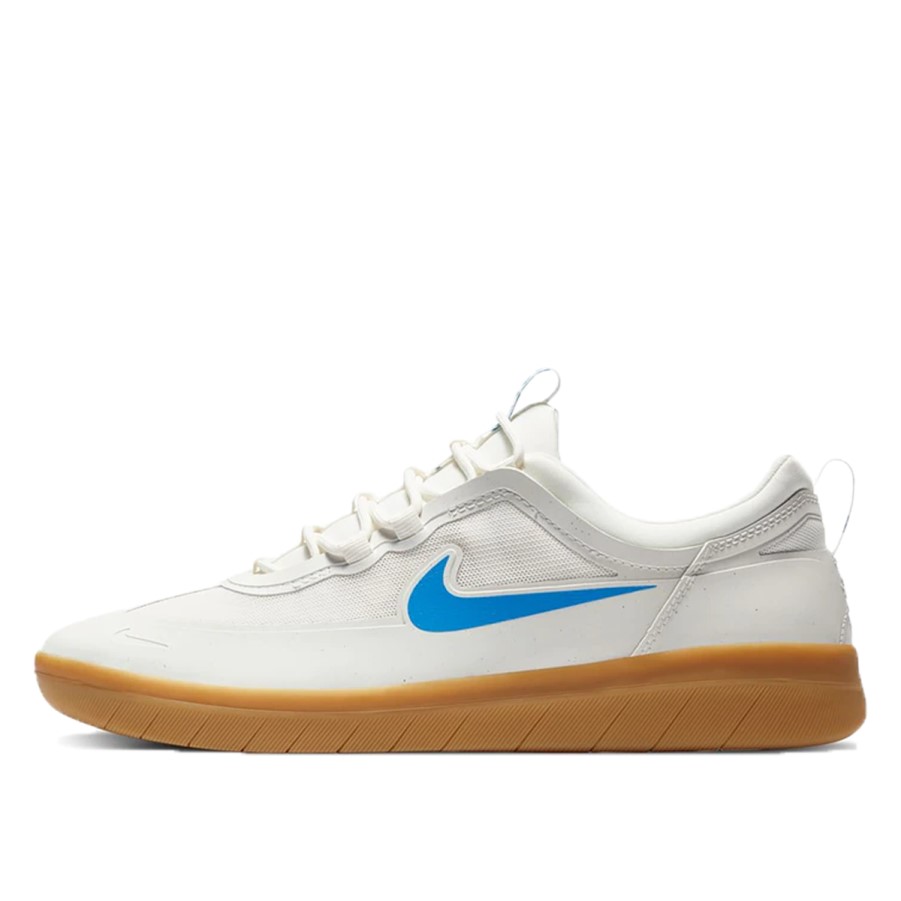 Sb Nyjah Besplatno 2 Bijela Svijetla Fotografija Plava Guma Klekt