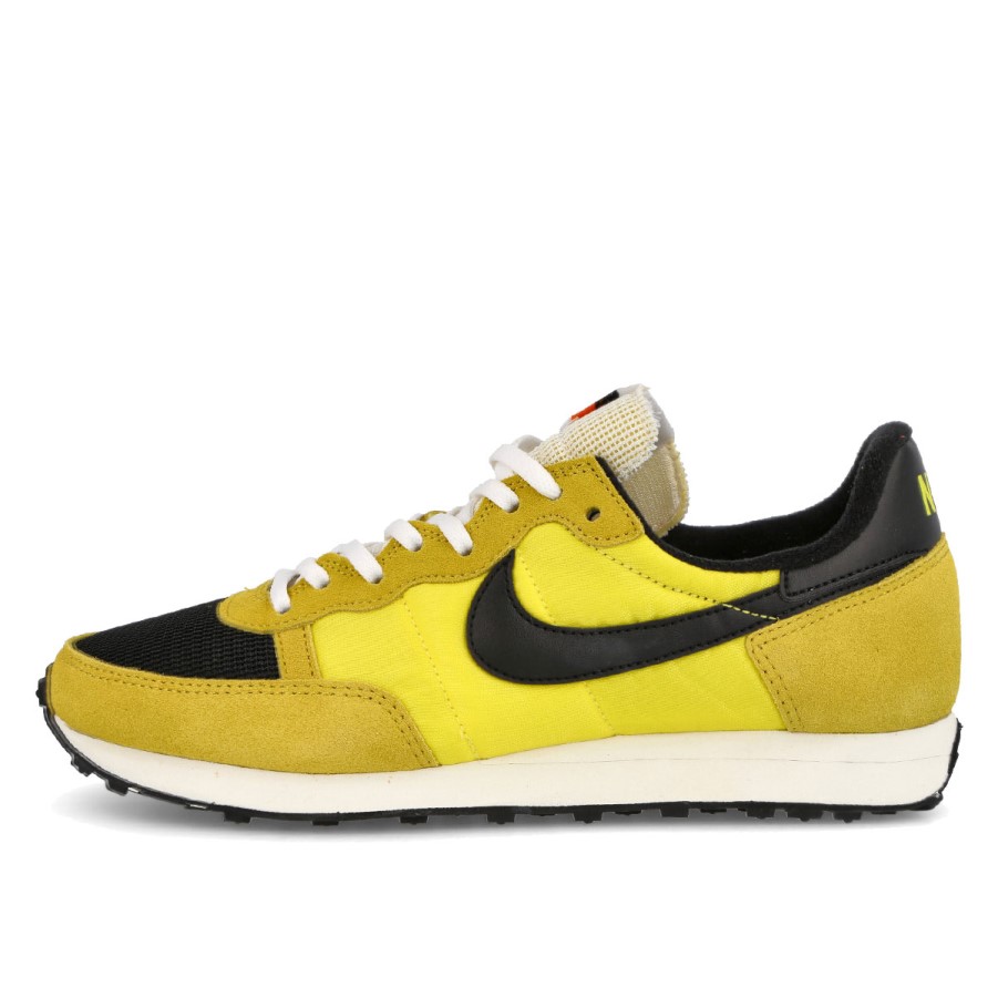 Obučen Izazivač I Opti žuto