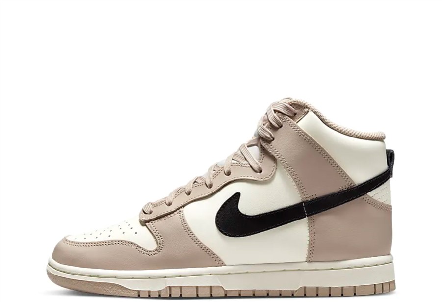 Klekt Dunk Visok Fosilni Kamen