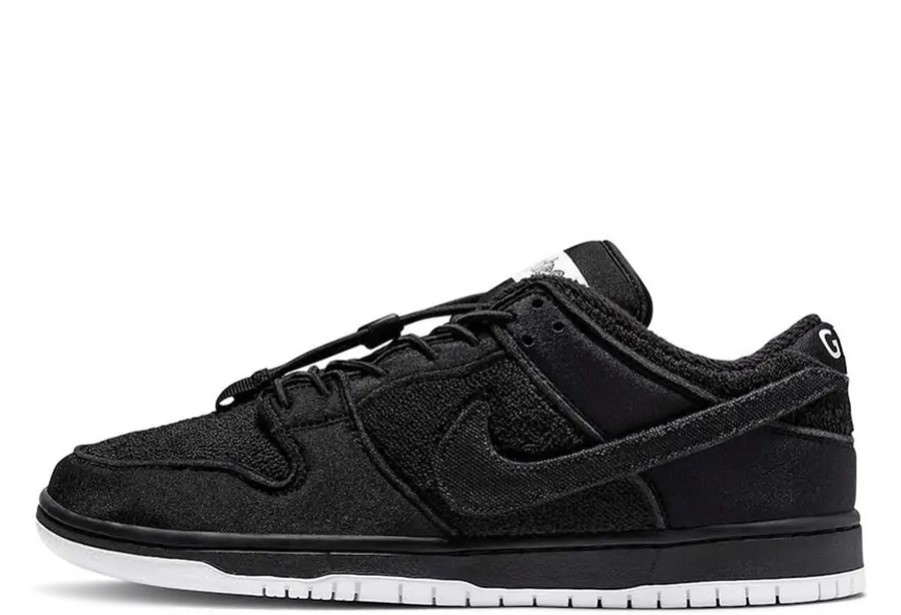Klekt X Gnarhunters Dunk Low Black